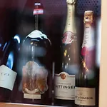 Schloss Neuburg - Hoftaferne 4*