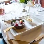 Schloss Neuburg - Hoftaferne Hotel Neuburg am Inn